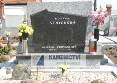 pomník10